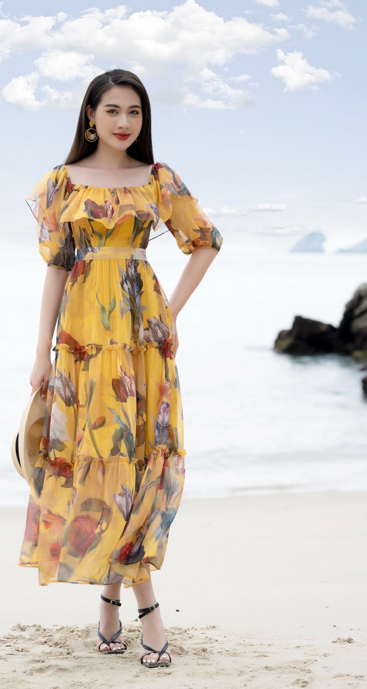 Váy maxi hở lưng đi biển đẹp màu vàng  Migu Shop