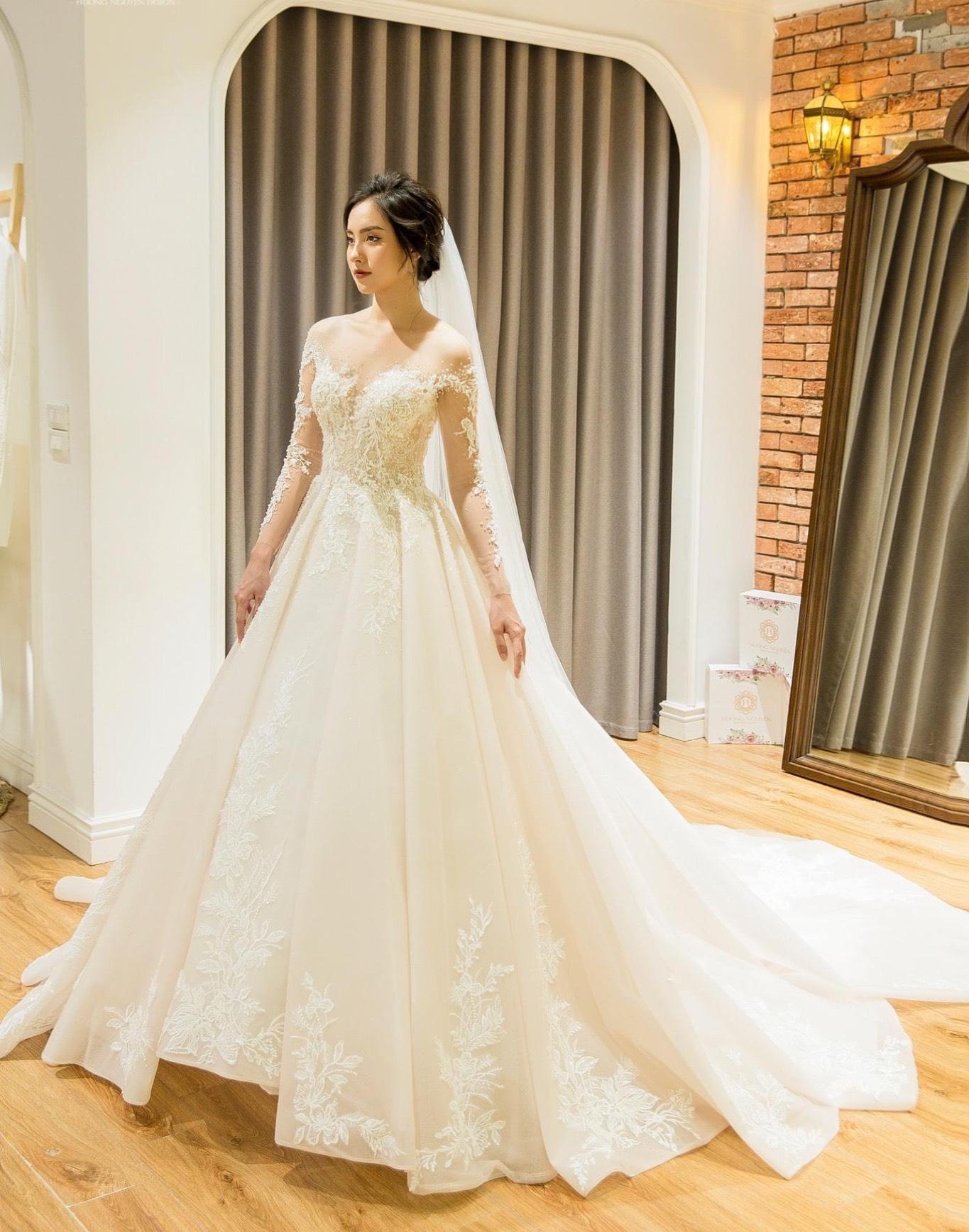 Top 7 mẫu váy cưới cho cô dâu gầy nên mặc  NiNiStore