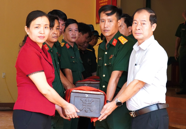 Bình Phước: Tìm thấy 25 hài cốt liệt sĩ tại ấp Phú Lạc - Ảnh 2.