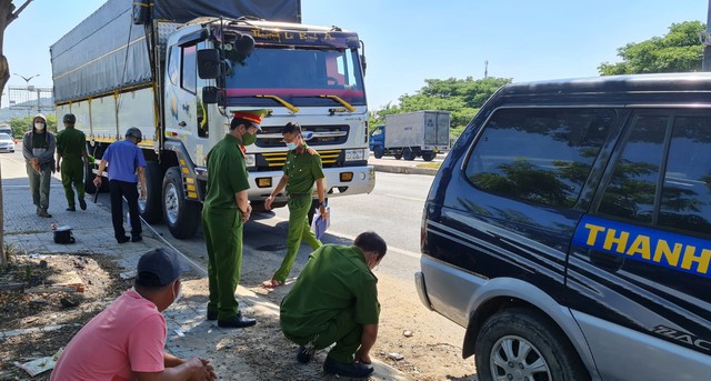 3 cán bộ Thanh tra giao thông Ninh Thuận bị tuyên về tội thiếu trách nhiệm - Ảnh 3.