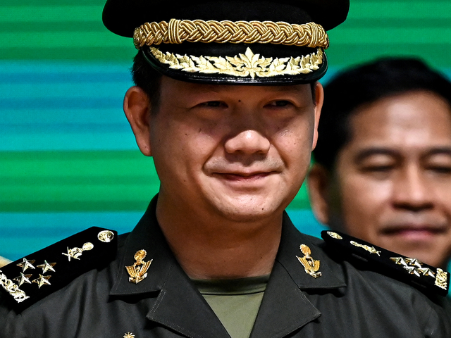 Ông Hun Manet, con trai Thủ tướng Hun Sen, lên tướng 4 sao - Ảnh 1.