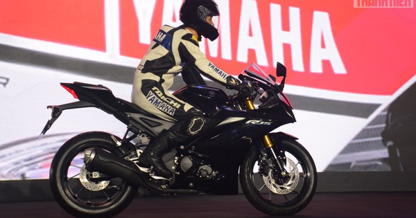 Yamaha YZF-R15 gia nhập thị trường Việt Nam 2 phiên bản, giá từ 78 triệu